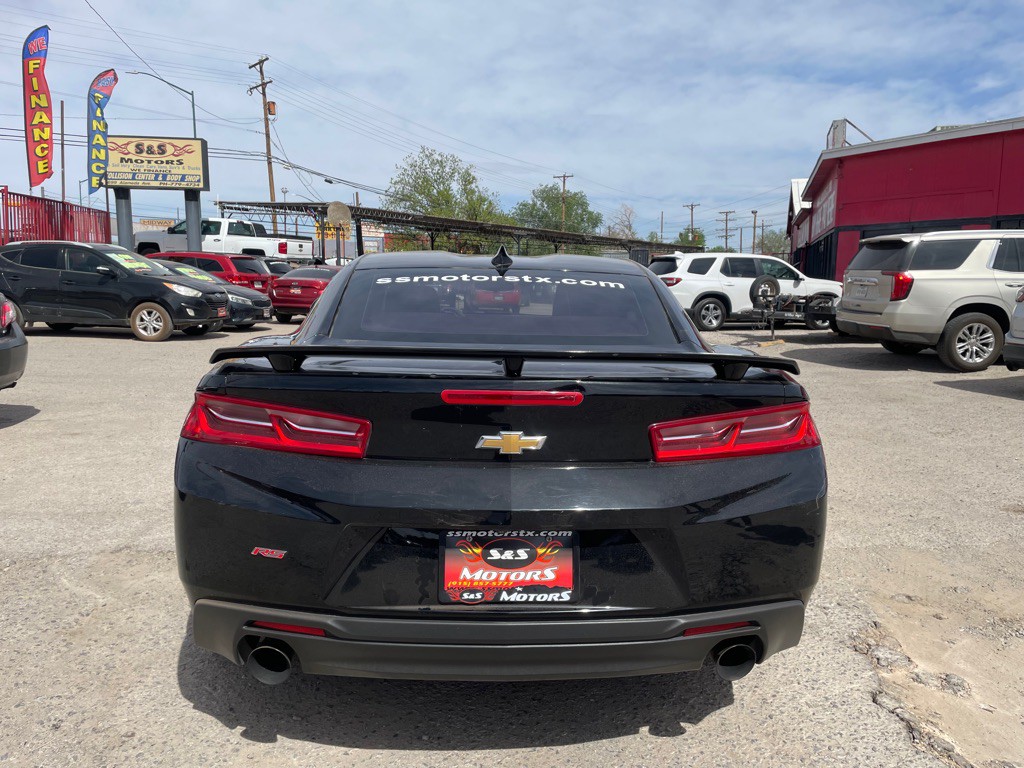 2017 Chevrolet Camaro Image 10