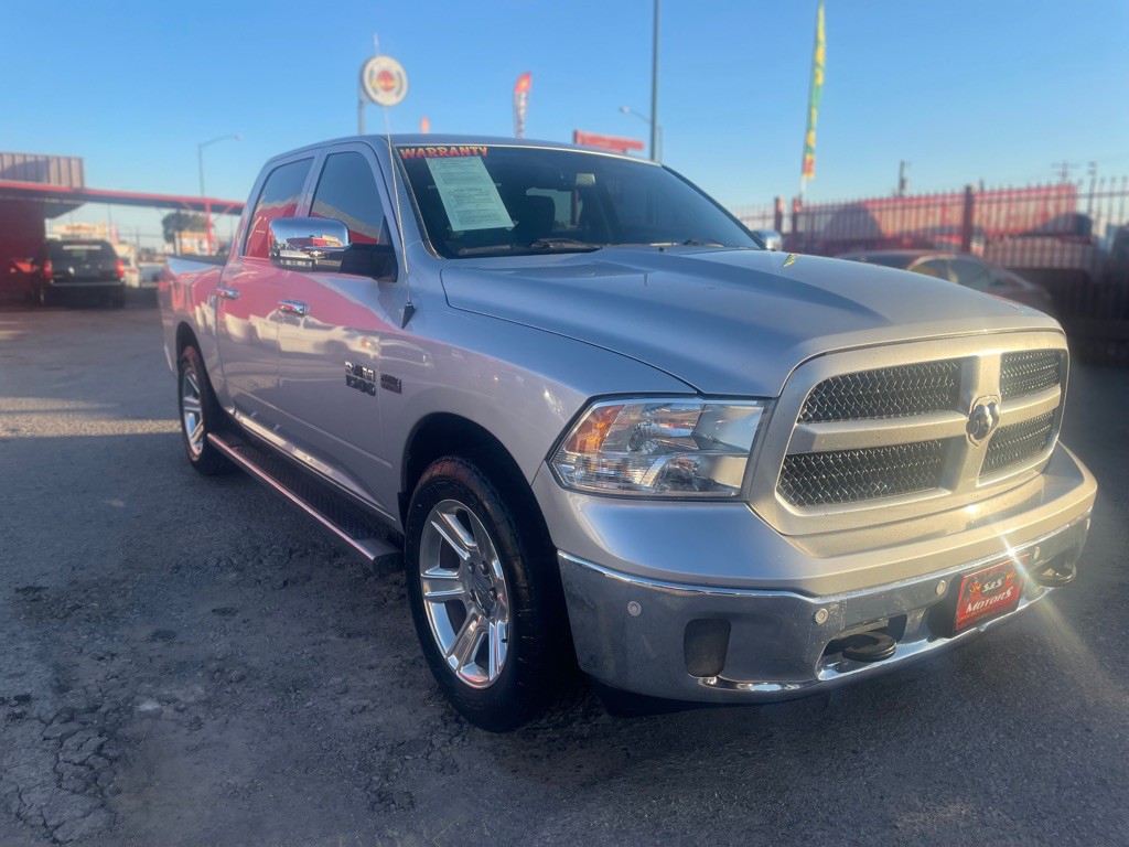 2017 RAM 1500 Image 3