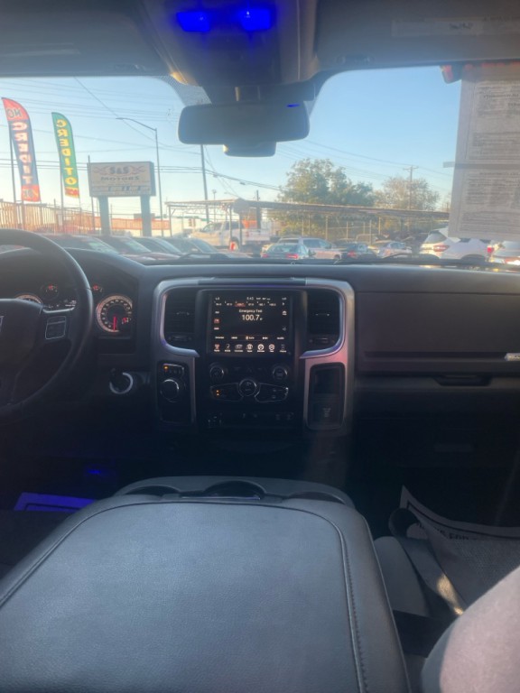 2017 RAM 1500 Image 6