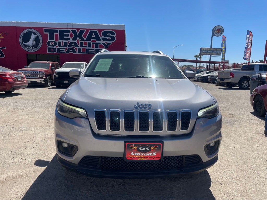 2019 Jeep Cherokee Image 2