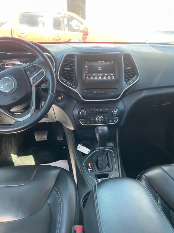 2019 Jeep Cherokee Image 5