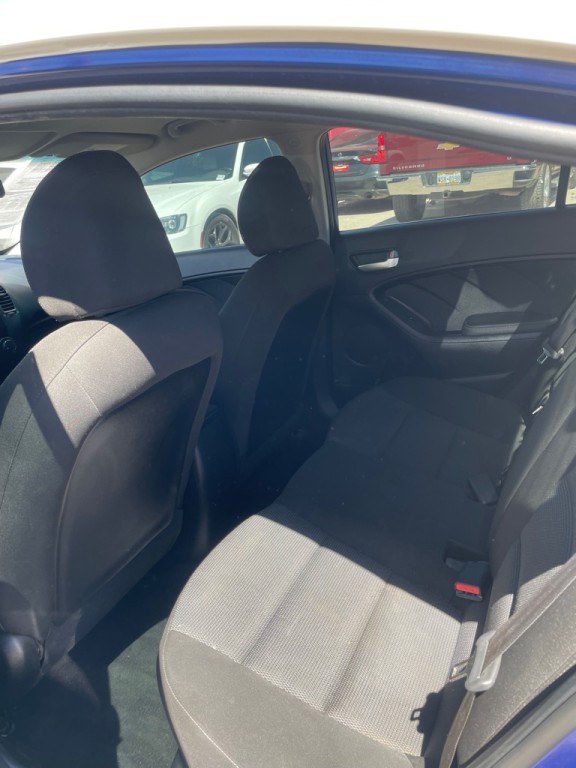2017 Kia Forte Image 4