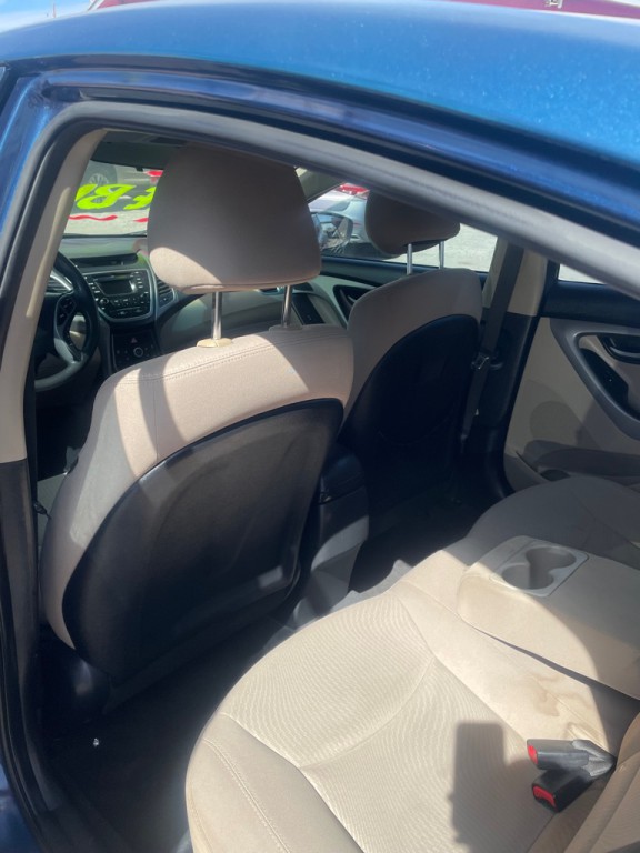 2015 Hyundai Elantra Image 4