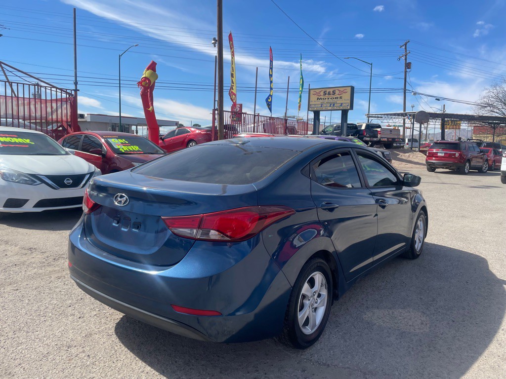 2015 Hyundai Elantra Image 7