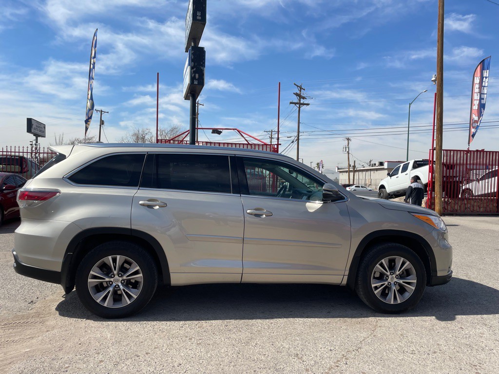 2014 Toyota Highlander Image 4