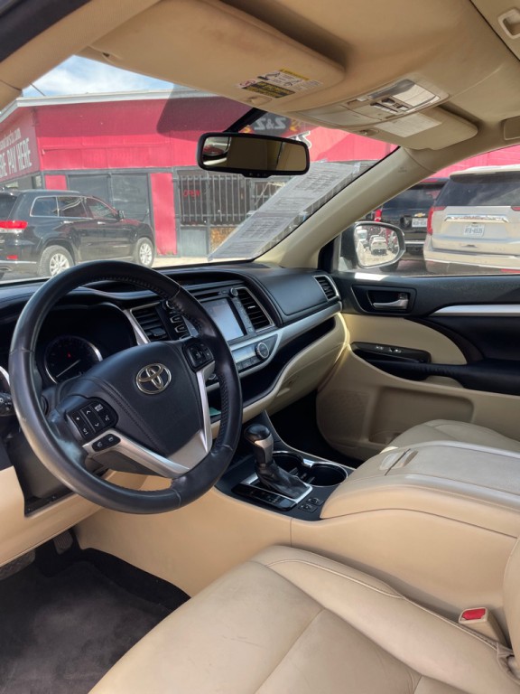 2014 Toyota Highlander Image 8