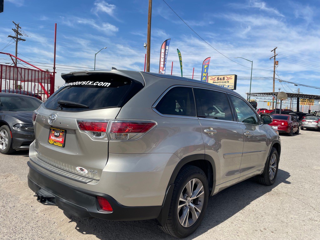 2014 Toyota Highlander Image 9