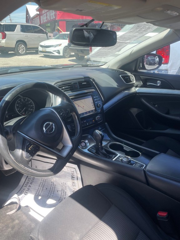 2017 Nissan Maxima Image 5