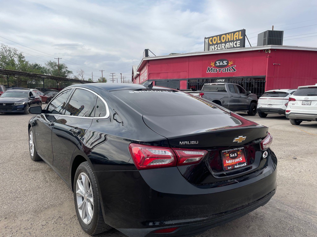 2022 Chevrolet Malibu Image 9