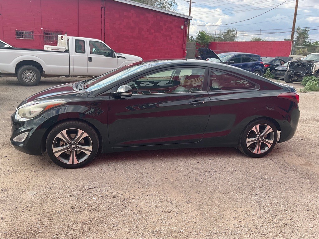 2014 Hyundai Elantra Image 24