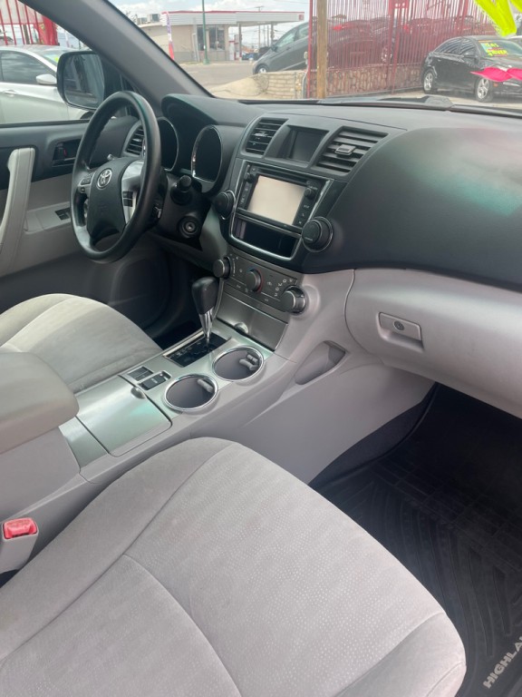 2013 Toyota Highlander Image 9