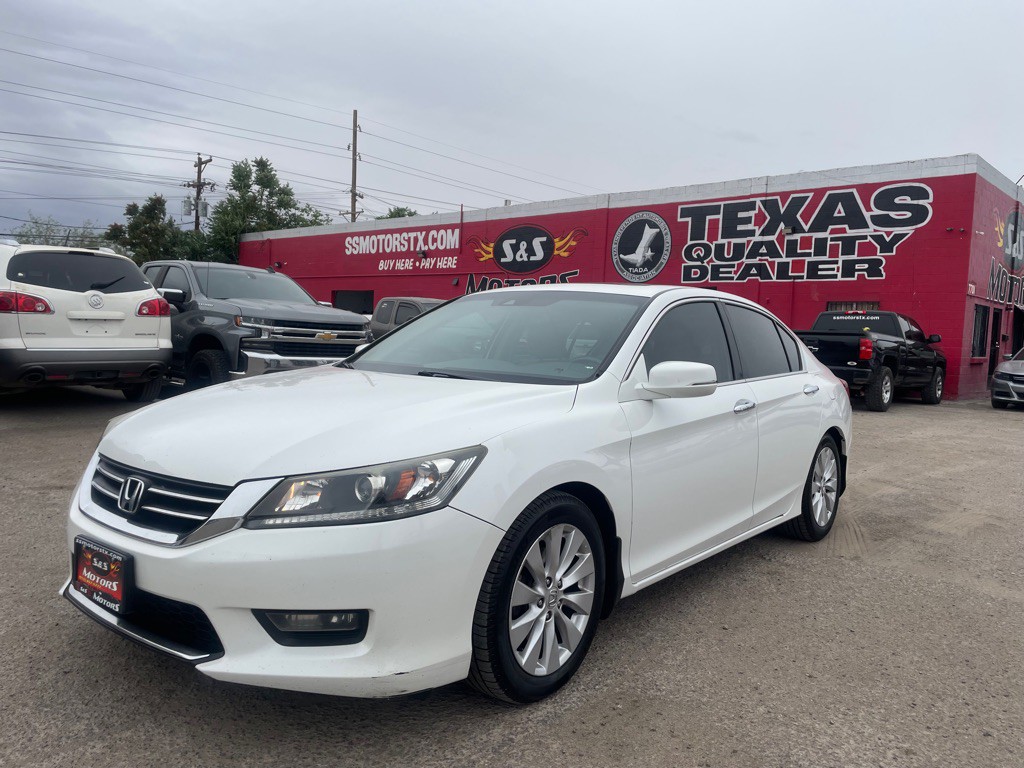 2015 Honda Accord Image 1
