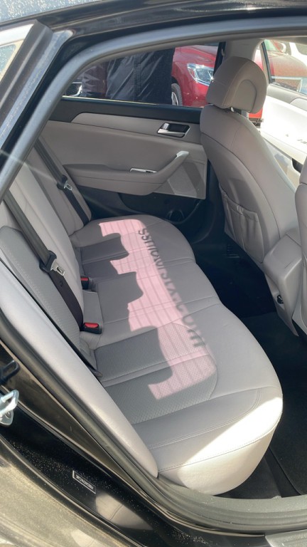 2017 Hyundai Sonata Image 4
