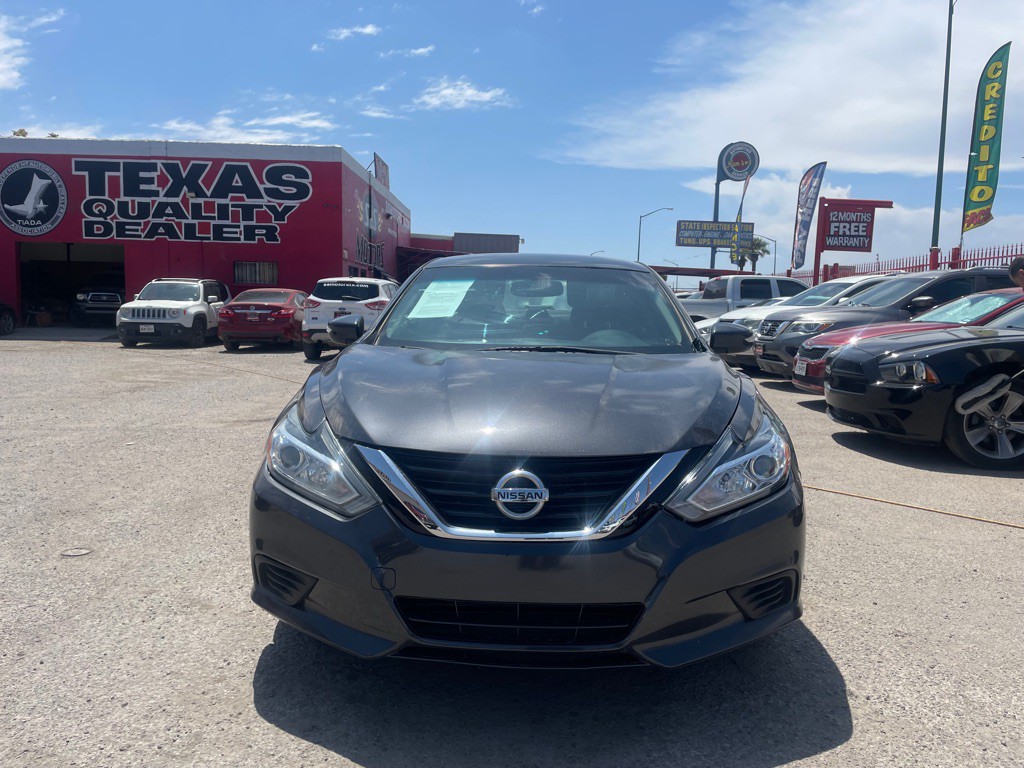 2017 Nissan Altima Image 2