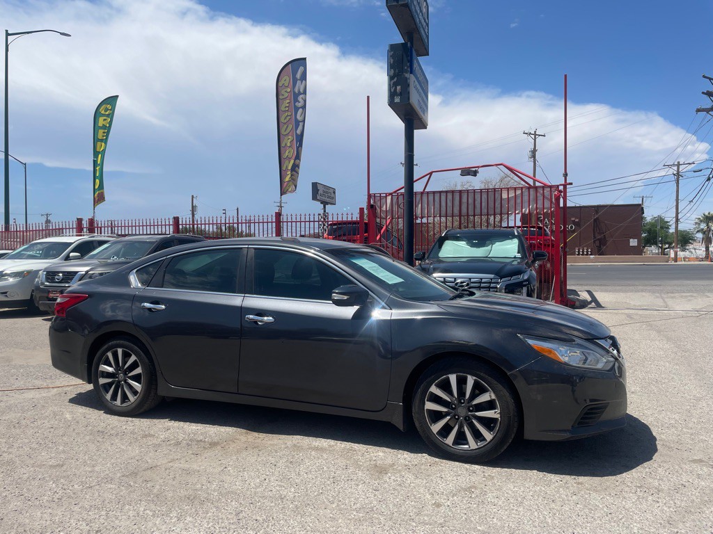 2017 Nissan Altima Image 6