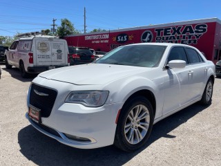 Image for 2018 Chrysler 300 Touring ID: 7469685
