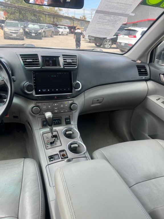 2010 Toyota Highlander Image 7