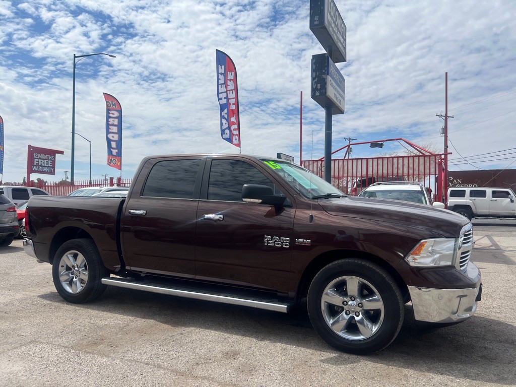2015 RAM 1500 Image 4