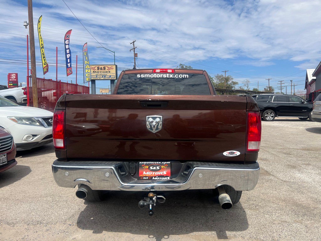 2015 RAM 1500 Image 9