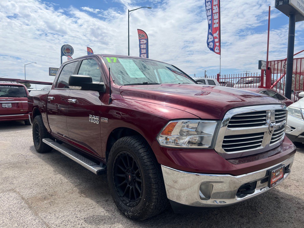 2017 RAM 1500 Image 3
