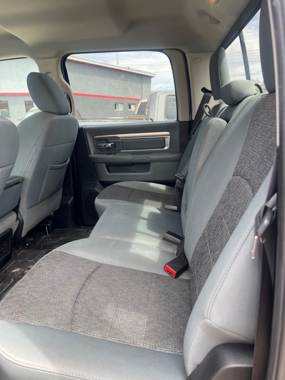 2017 RAM 1500 Image 5