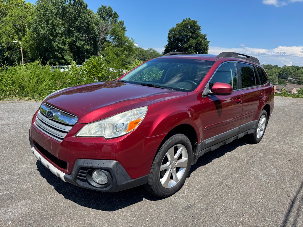2014 Subaru Outback Image 2