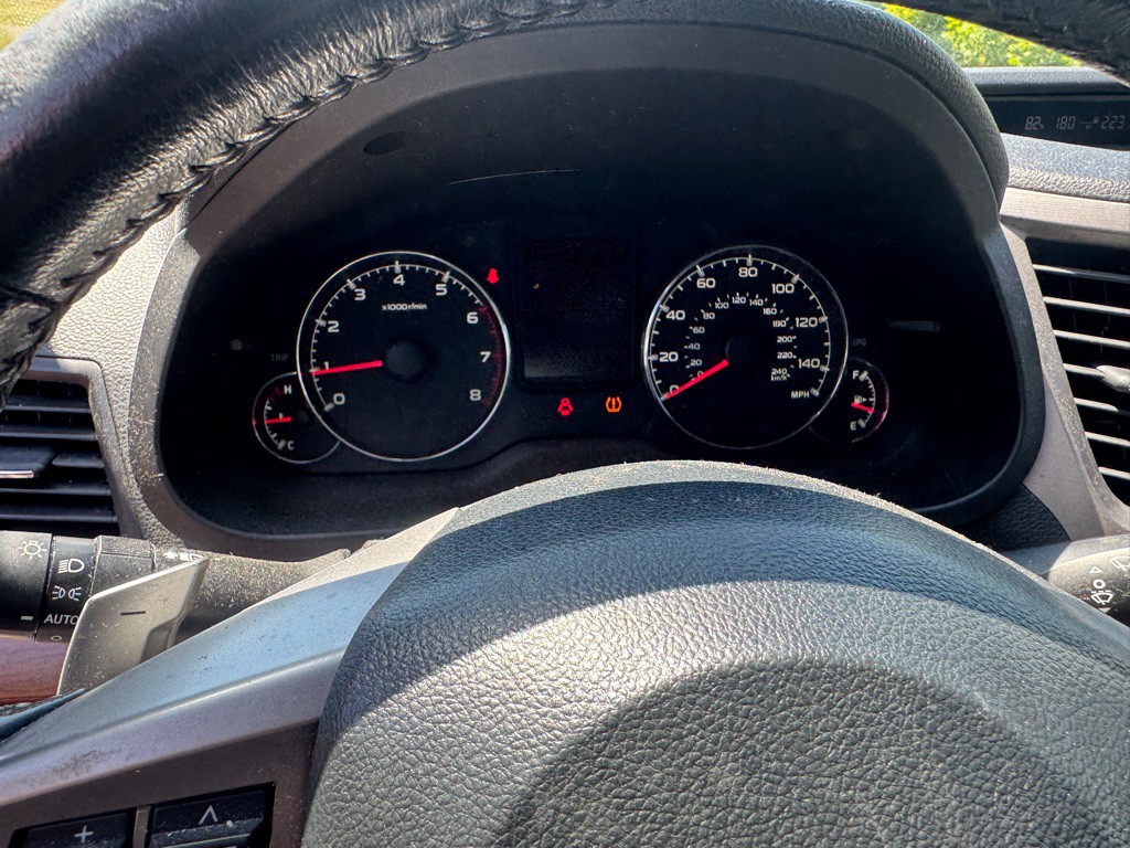 2014 Subaru Outback Image 8
