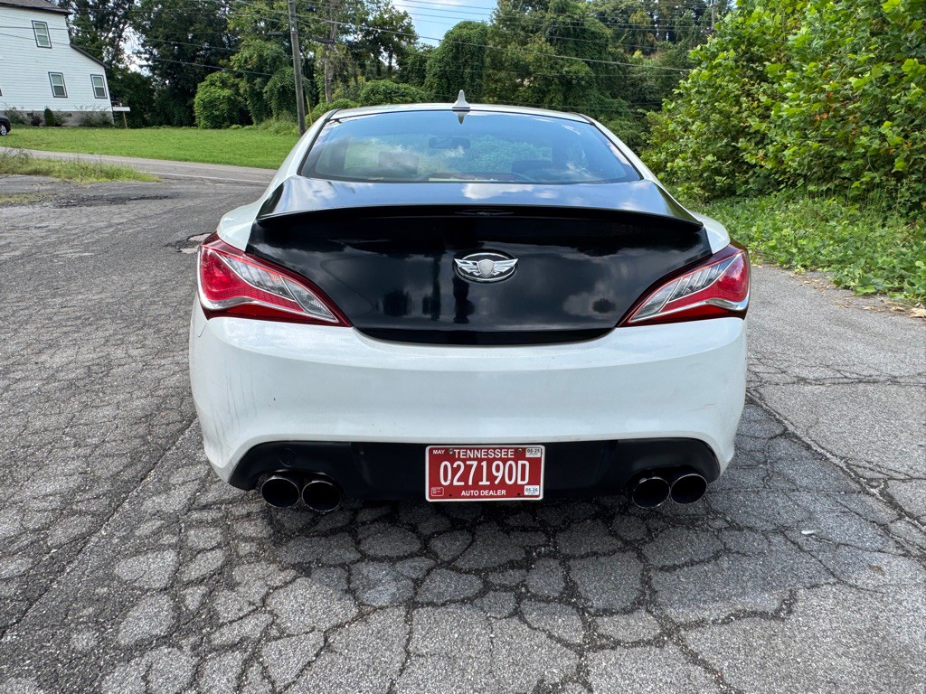 2013 Hyundai Genesis Image 7