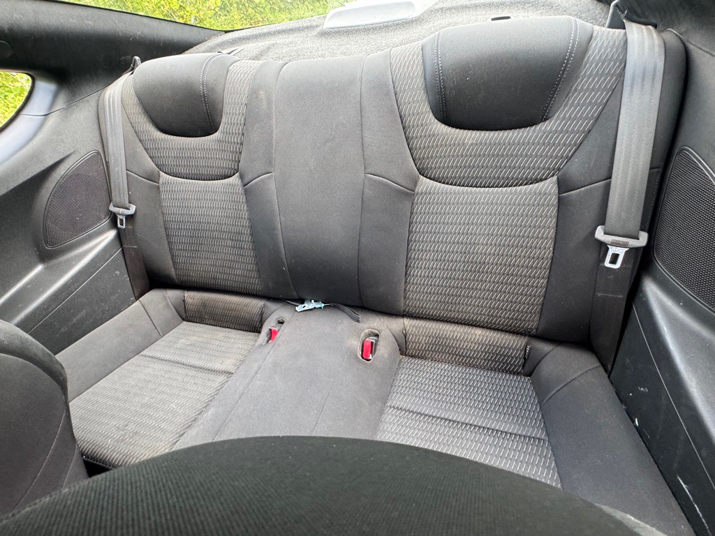 2013 Hyundai Genesis Image 21