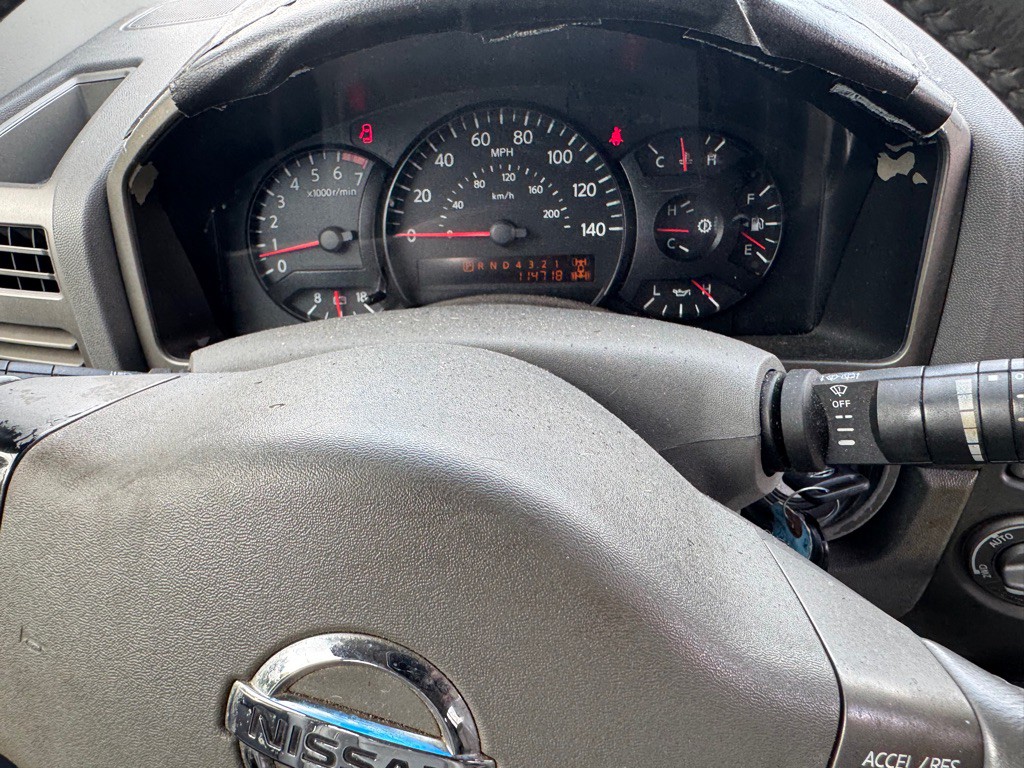 2004 Nissan Armada Image 18