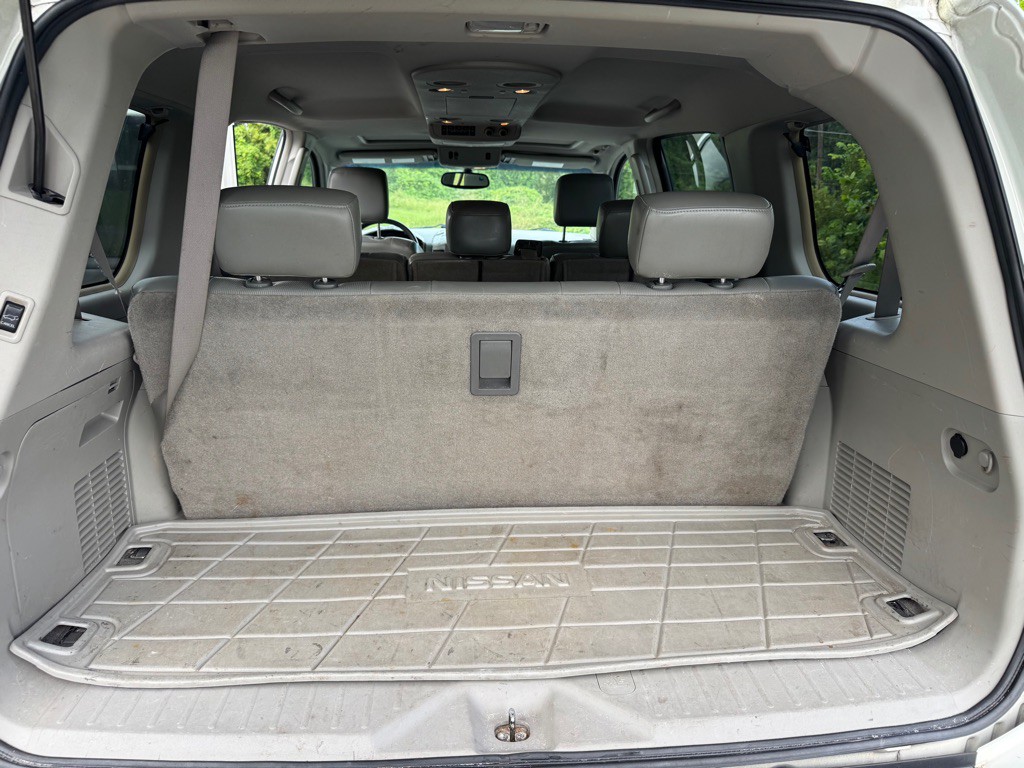 2004 Nissan Armada Image 30