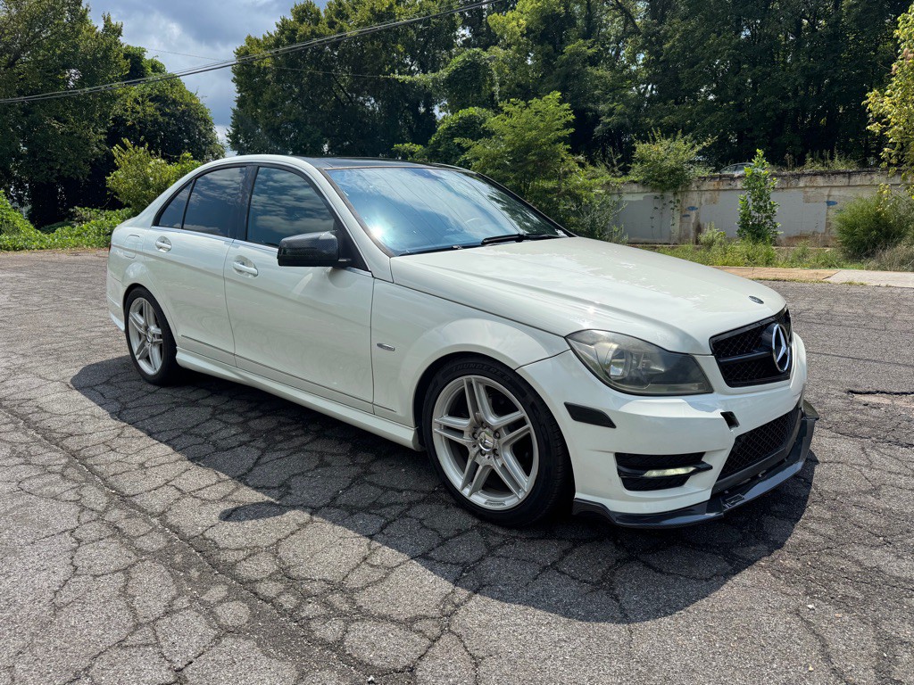 2012 Mercedes-Benz C-Class Image 4