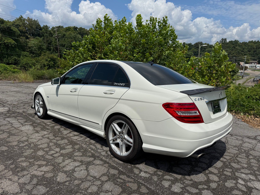 2012 Mercedes-Benz C-Class Image 8
