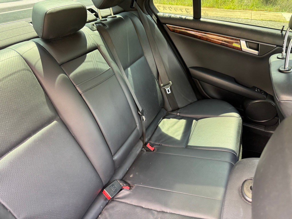 2012 Mercedes-Benz C-Class Image 23