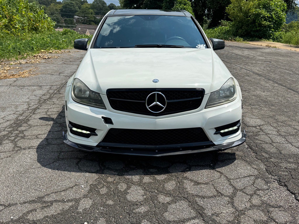 2012 Mercedes-Benz C-Class Image 25