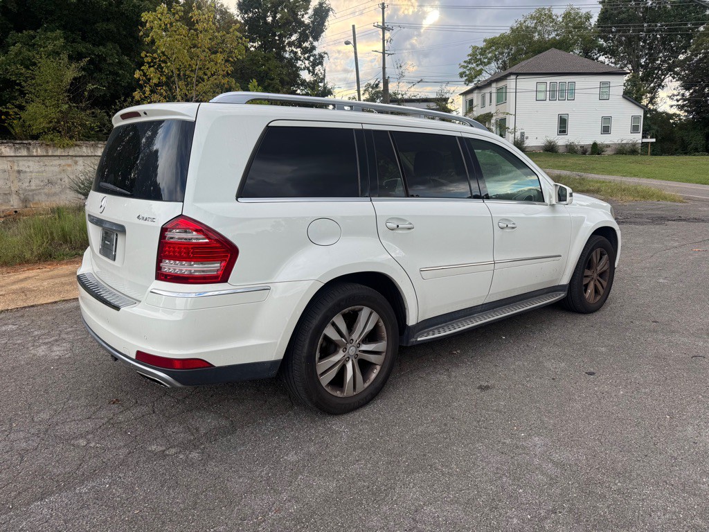 2011 Mercedes-Benz GL-Class Image 6