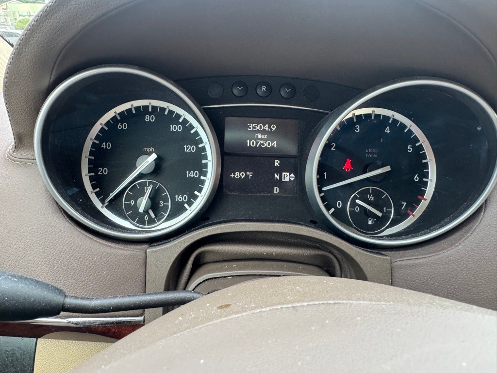 2011 Mercedes-Benz GL-Class Image 29