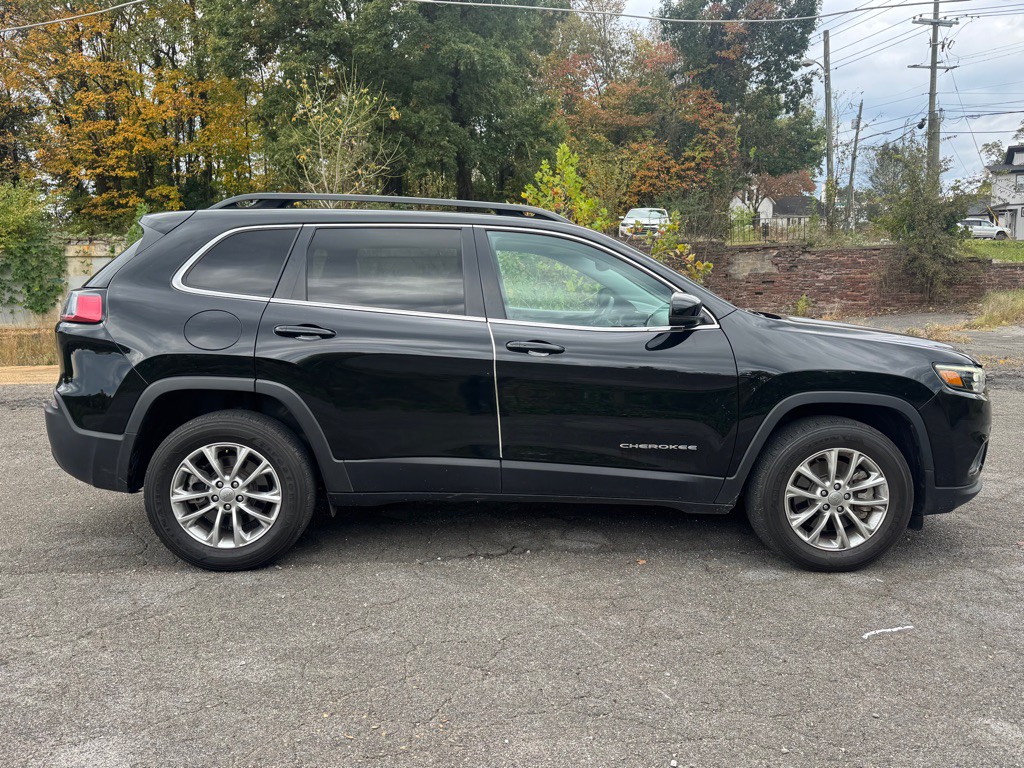 2022 Jeep Cherokee Image 3