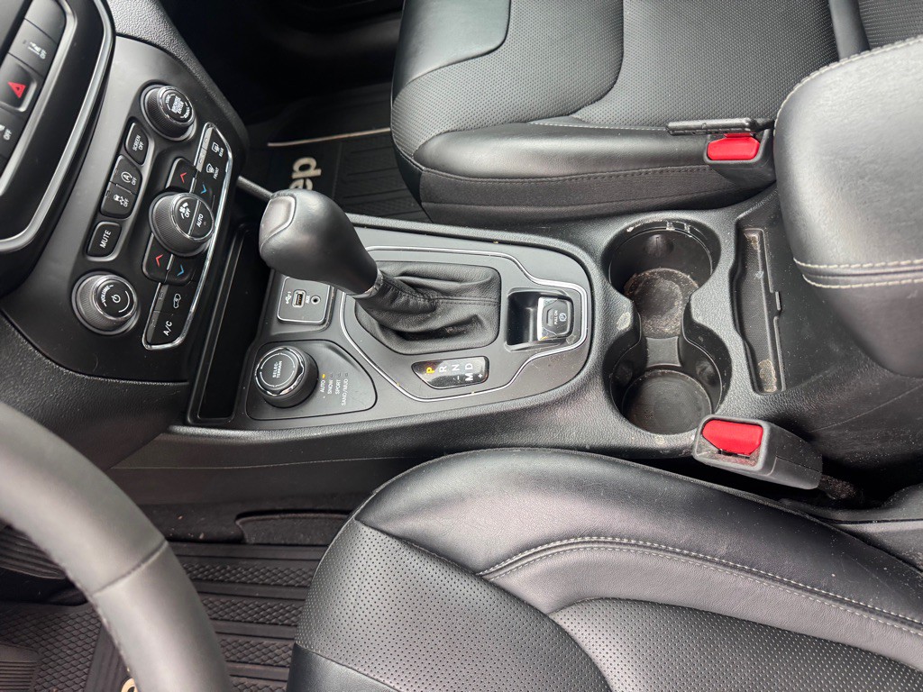 2022 Jeep Cherokee Image 13