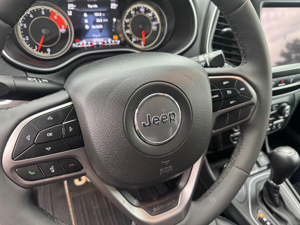 2022 Jeep Cherokee Image 16