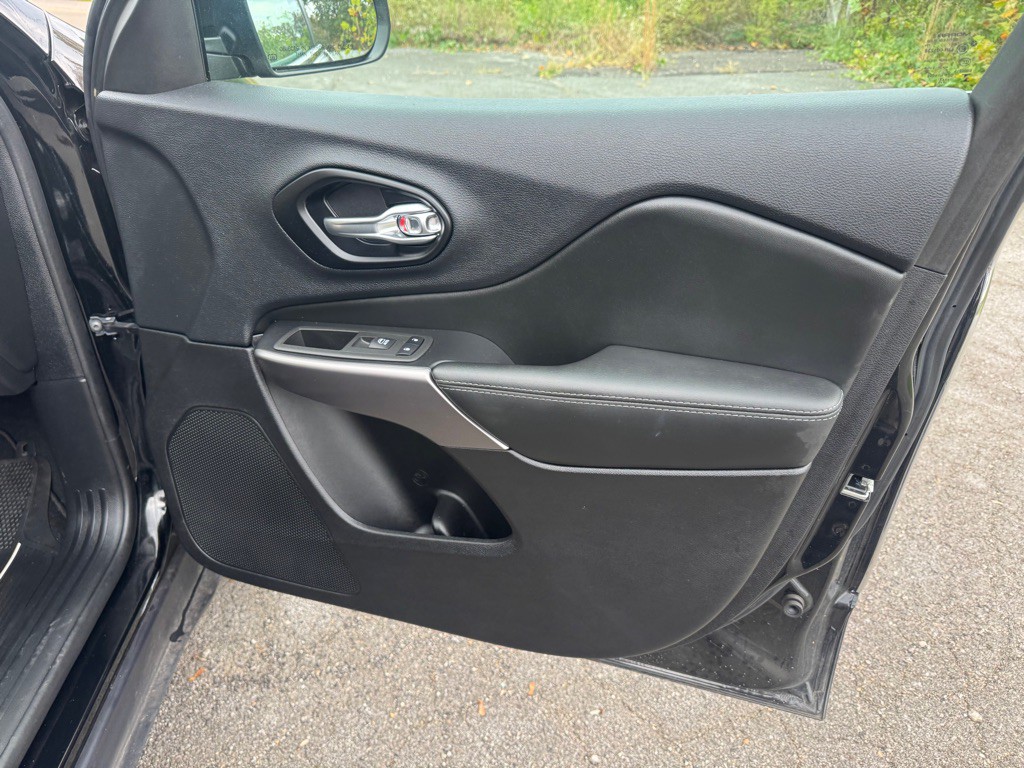 2022 Jeep Cherokee Image 22