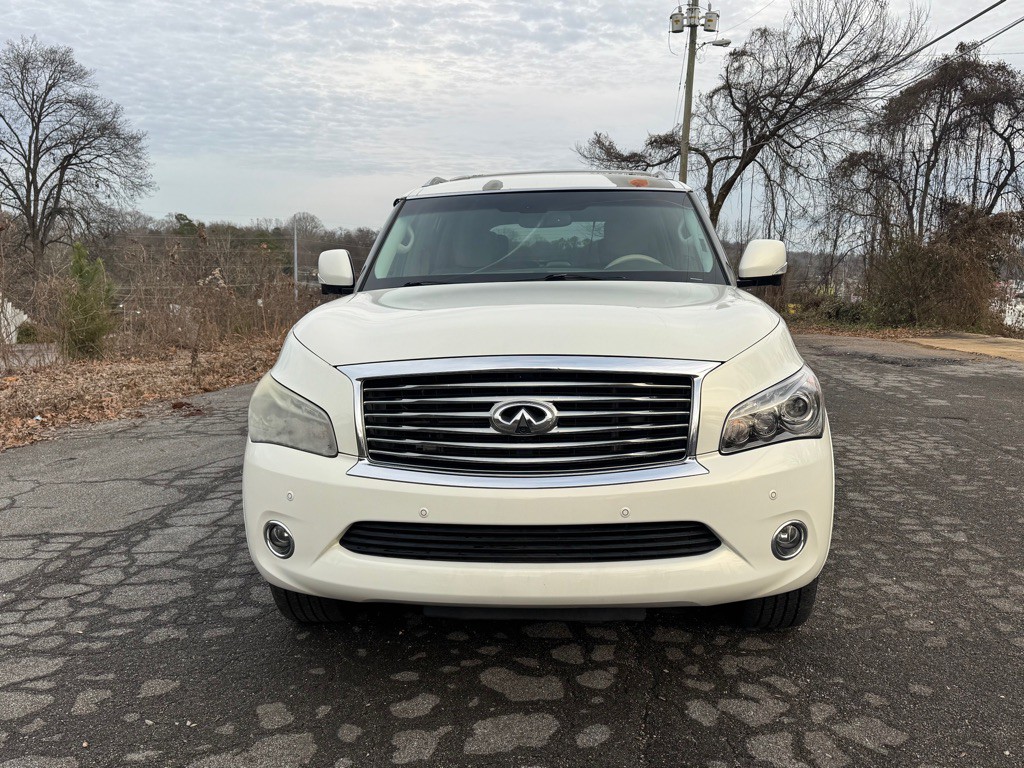 2013 INFINITI QX56 Image 1