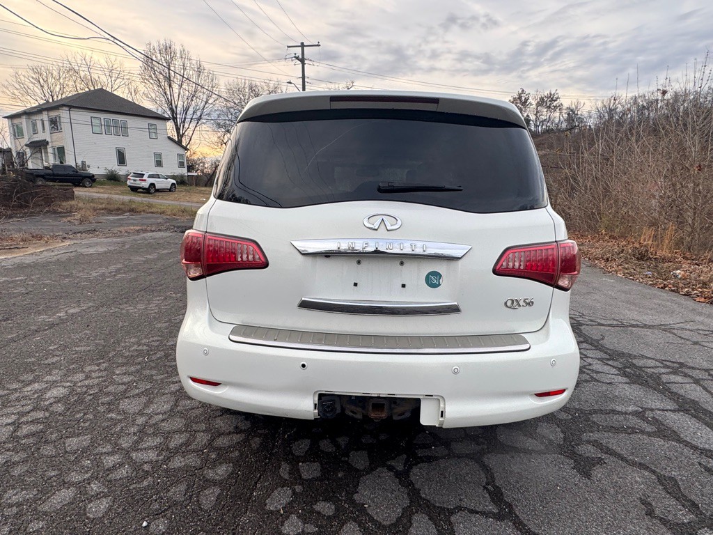 2013 INFINITI QX56 Image 7