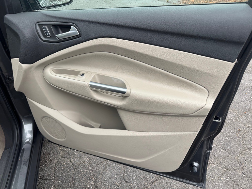 2016 Ford Escape Image 10