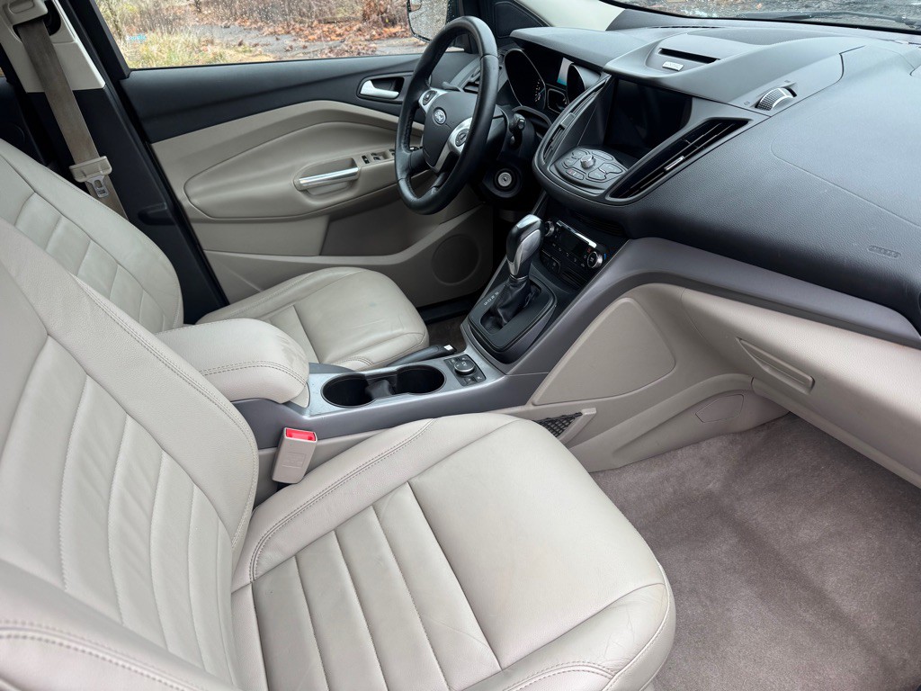 2016 Ford Escape Image 16