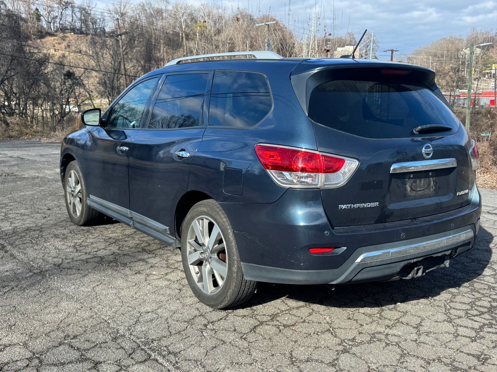 2013 Nissan Pathfinder Image 6