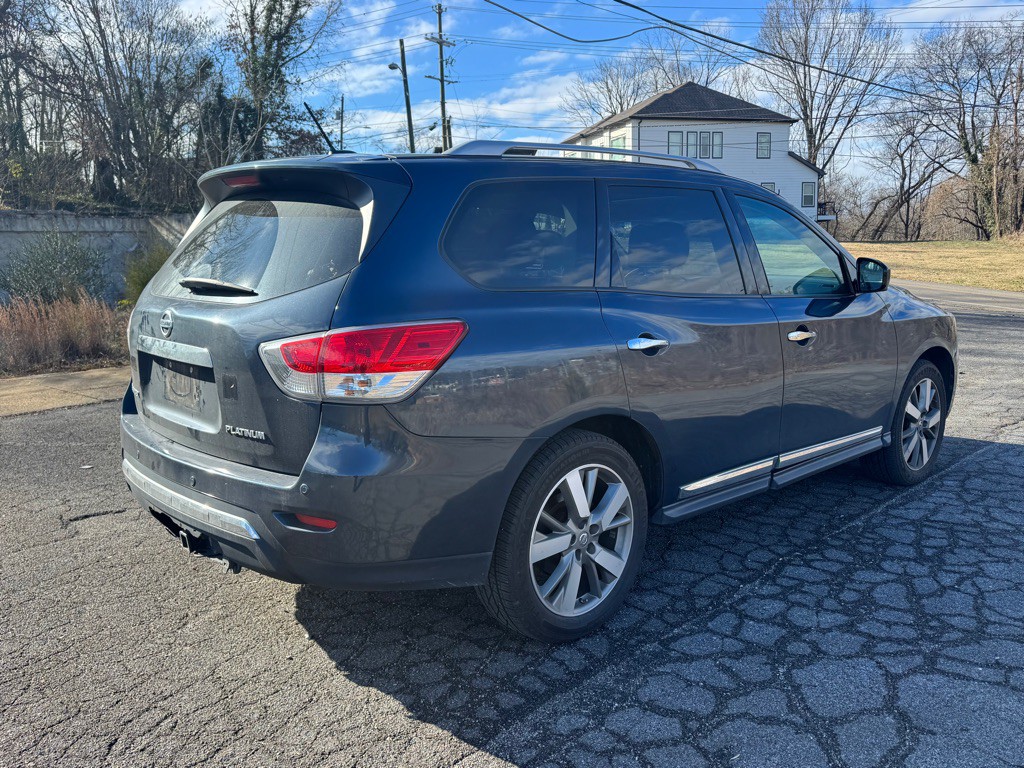 2013 Nissan Pathfinder Image 8