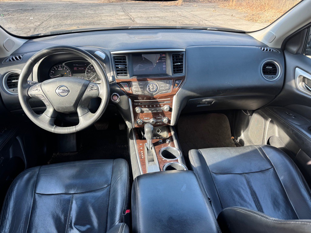 2013 Nissan Pathfinder Image 18