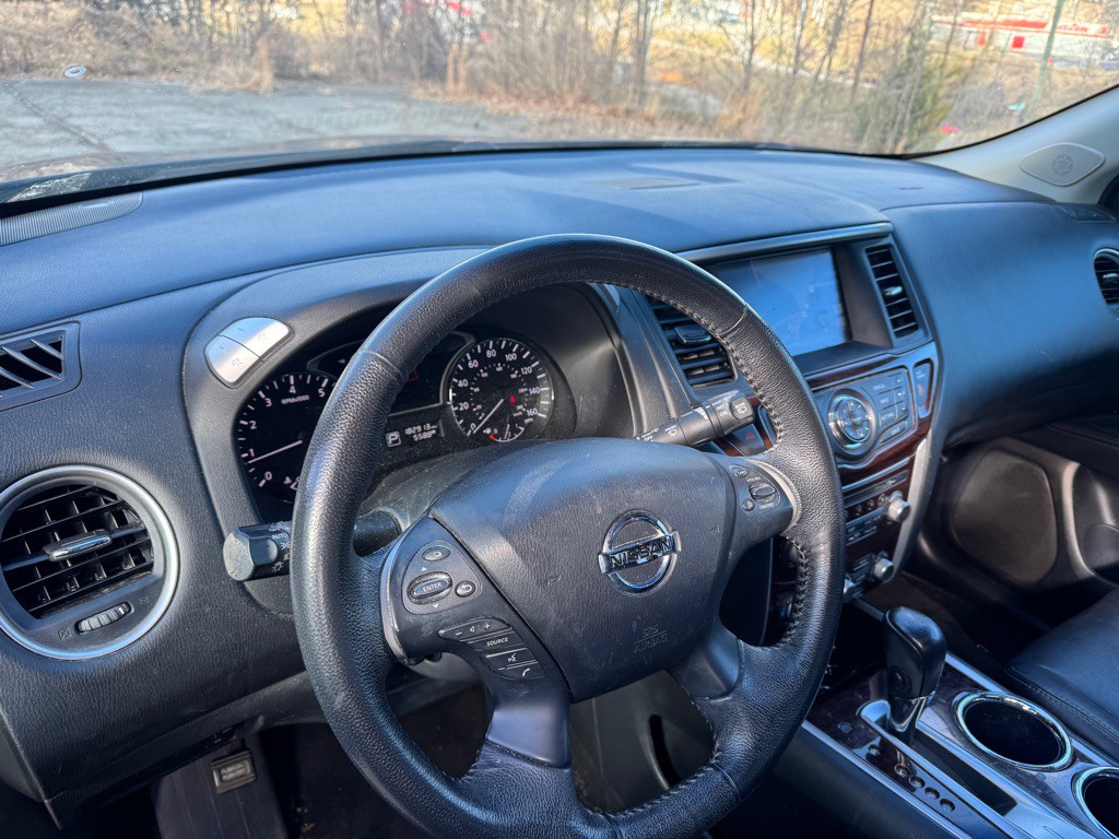 2013 Nissan Pathfinder Image 29
