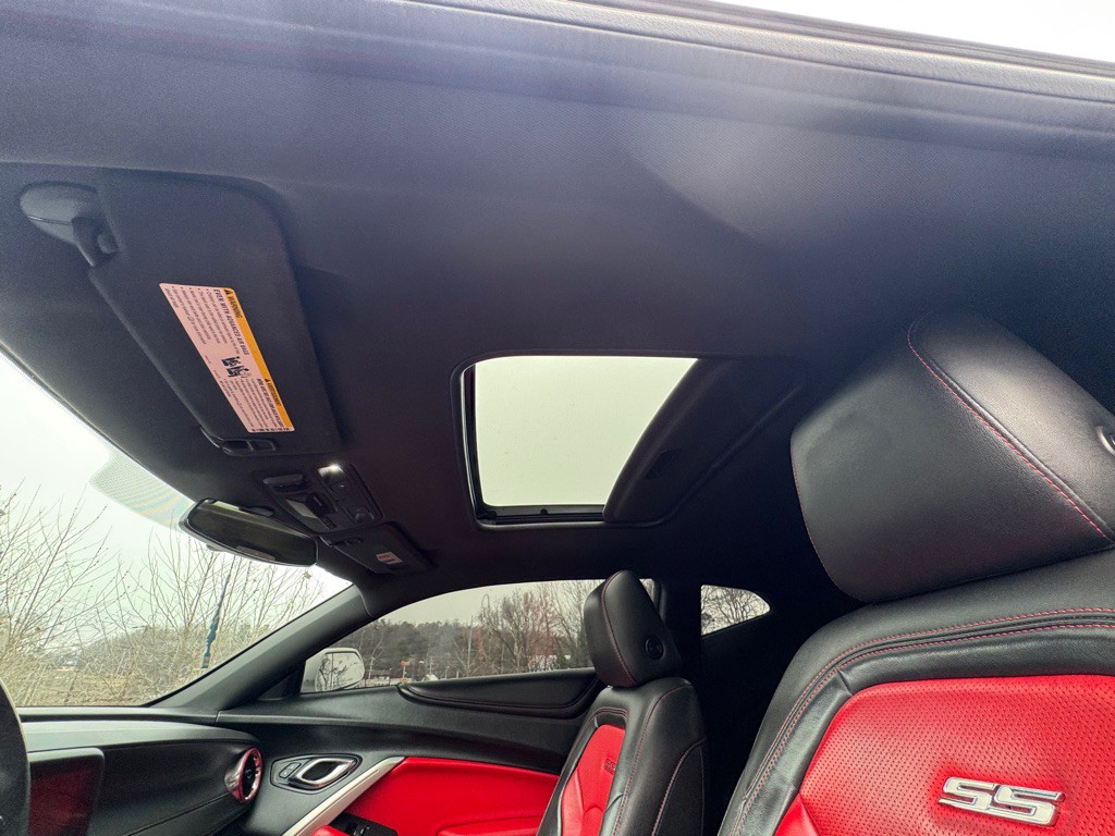 2016 Chevrolet Camaro Image 10